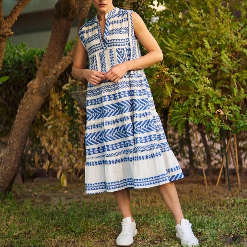 Goa Beachwear By Japna Blue White Print Tiered Maxi Dress Sz M - Picture 4 of 13